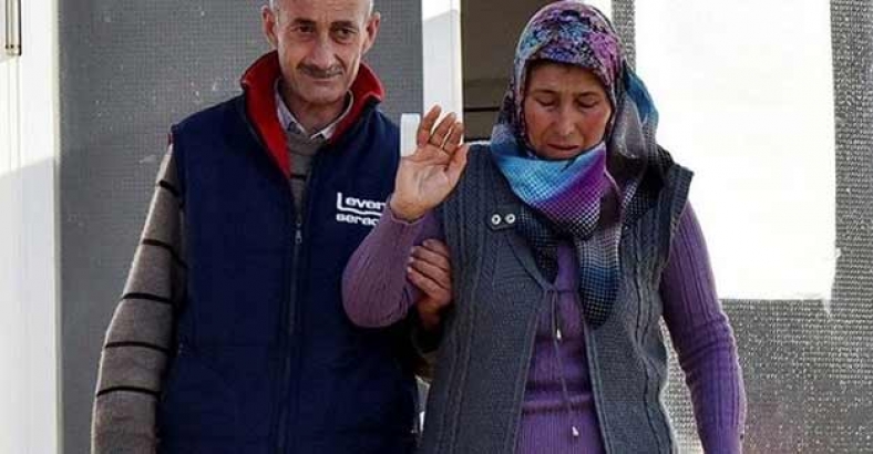 Komşusunun parmağını ısırıp yuttu!