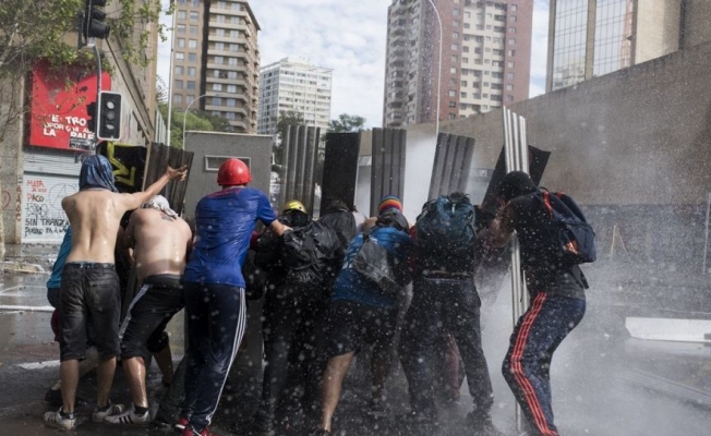 Şili'de protestolar sürüyor: 18 ölü, 150'den fazla yaralı