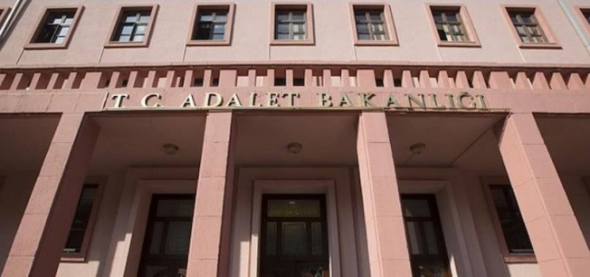 Adalet Bakanlığı'na 11 atama