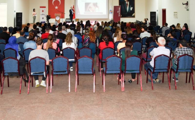 Meme kanserine karşı farkındalık semineri