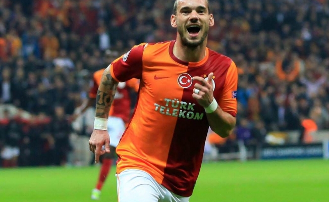 Sneijder’in hayatı kitap olacak