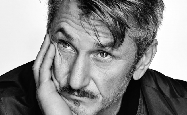 Sean Penn edebiyata el attı