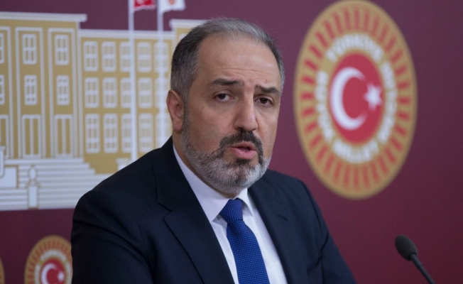 Mustafa Yeneroğlu, AKP'den istifa etti