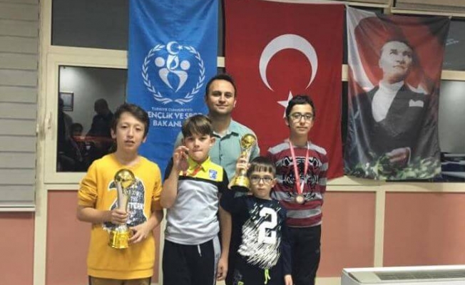 Çanakkale’de Cumhuriyet Kupası Satranç Turnuvası
