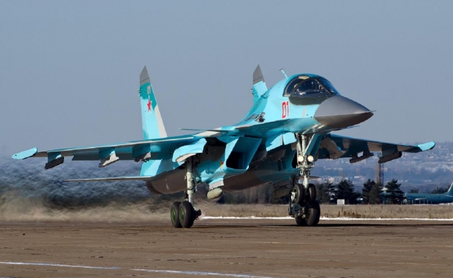 Su-34'ün karayolundaki yolculuğu ABD'yi şaşırttı
