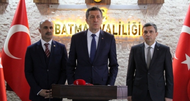 Milli Eğitim Bakanı Ziya Selçuk, Batman'ı ziyaret etti