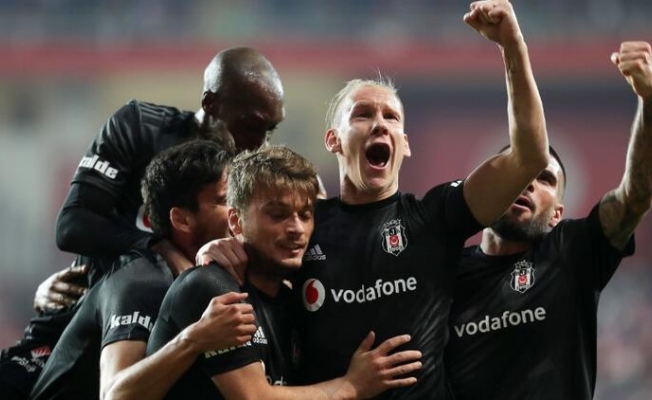 Beşiktaş çıkışını sürdürdü