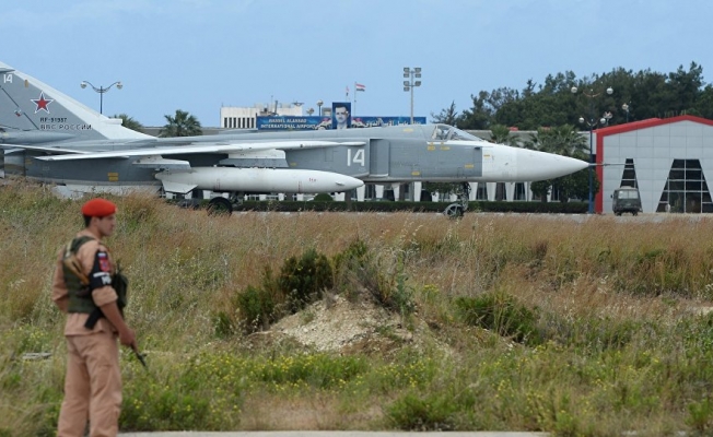 Hmeymim yakınlarında Amerikan bombardıman uçağı görüldü