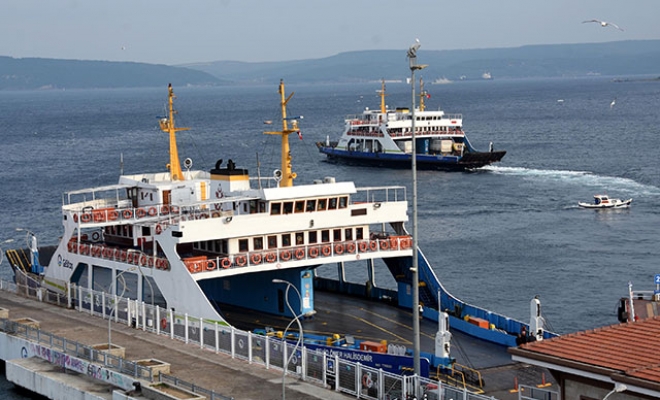 Gökçeada'ya tüm feribot seferleri iptal edildi