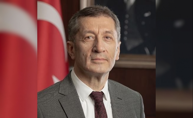 Bakan da isyan etti
