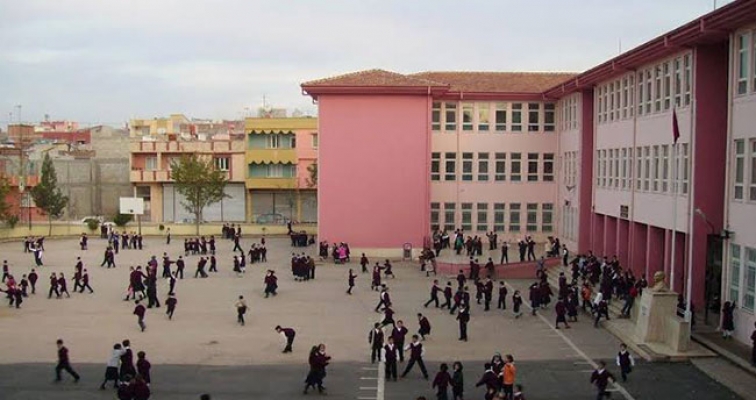 Aksaray'daki okulun müdürü açığa alındı