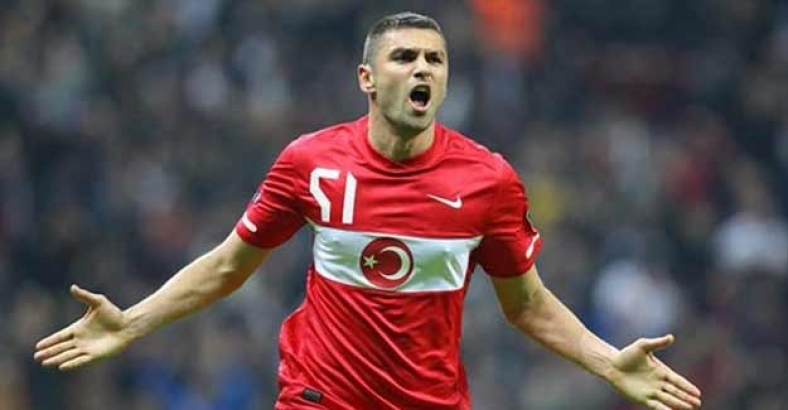 Burak Yılmaz'dan olumlu yanıt! Dönüyor...