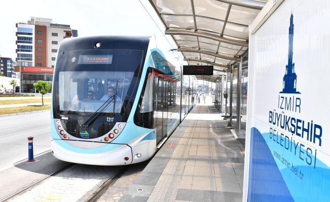 İzmir’de tramvay 50 milyon yolcu taşıdı