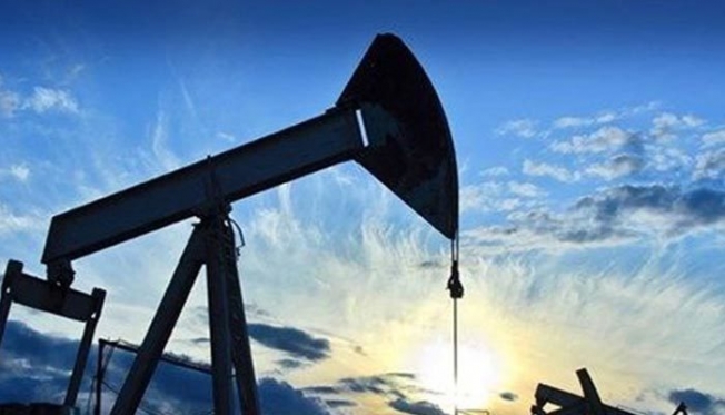 Ruhani: 53 milyar varillik petrol rezervi bulduk