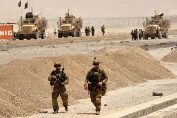 Afganistan'da ABD konvoyuna saldırı