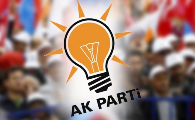 AKP'de istifalar devam ediyor