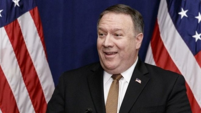 Pompeo Bolivya'da darbeyle göreve gelen Anez'i tebrik etti