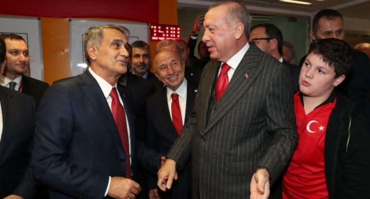 Erdoğan'dan Milli Takıma tebrik