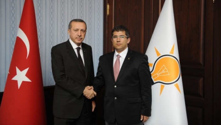 AKP'li Öztürk: 'Bu parti içi muhalefetin bana hazırladığı bir kumpastır'
