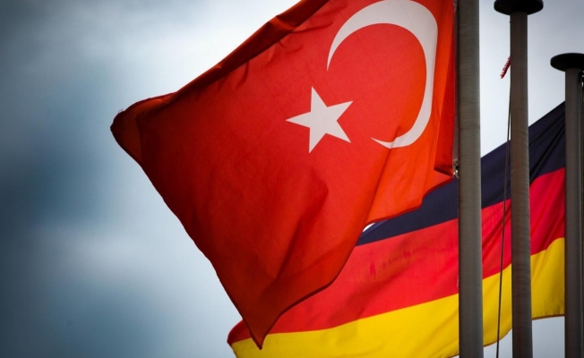 Almanya ve Türkiye arasında casusluk krizi: Türk avukat gözaltına alındı
