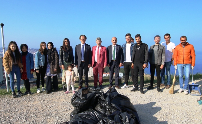 Sinop'ta öğrencilerden örnek davranış