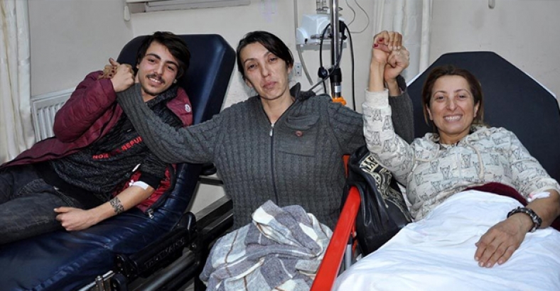 Hayvanseverlerin açlık grevi sona erdi
