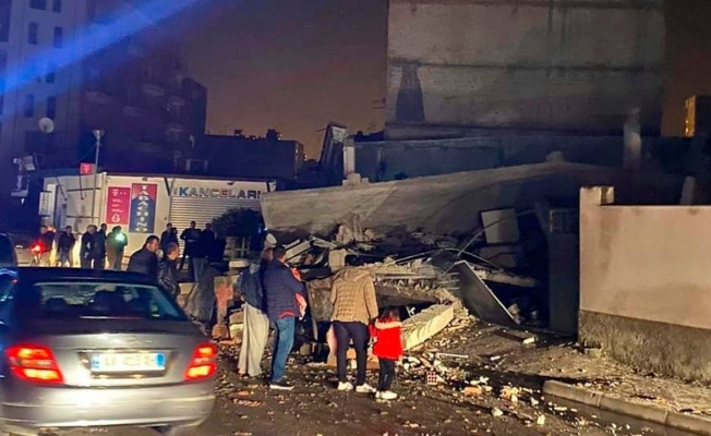 Arnavutluk'ta 6.4 büyüklüğünde deprem