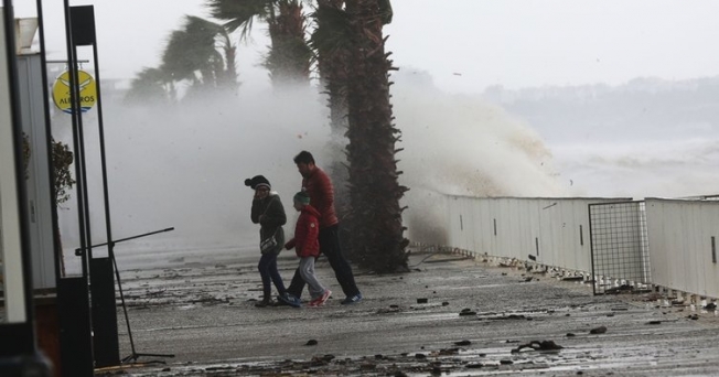 Meteoroloji'den kuvvetli fırtına uyarısı