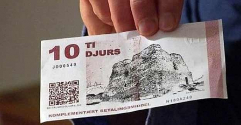 Danimarka'da bir ada kendi parasını bastı