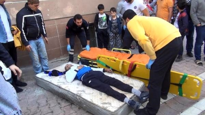 Esenyurt’ta kavga eden Suriyeliler sınır dışı edildi