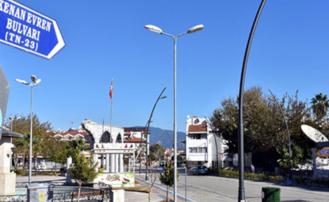Kenan Evren Bulvarı'nın adı artık 'Bülent Ecevit Bulvarı'