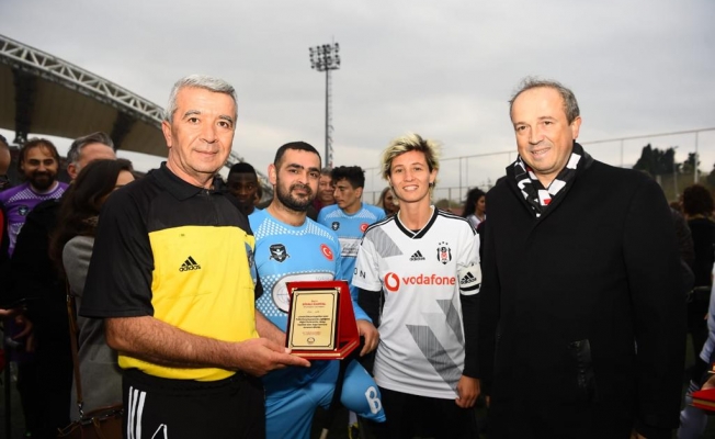 Beşiktaş ve Esengücü, farkındalık için Avcılar’da sahada