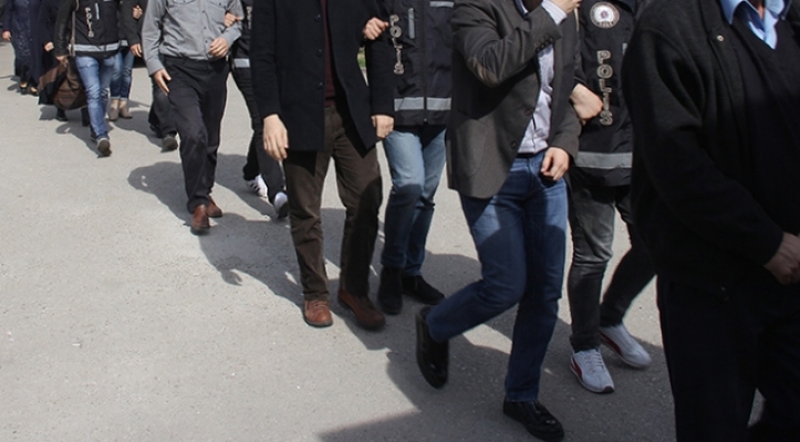 İzmir merkezli 9 ilde FETÖ operasyonu