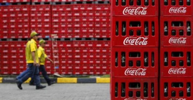 Coca Cola Venezüella'daki tüm üretimini durdurdu