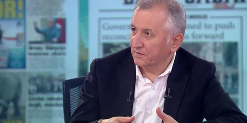 Eski vekil: AK Parti talihsiz bir sürece girdi