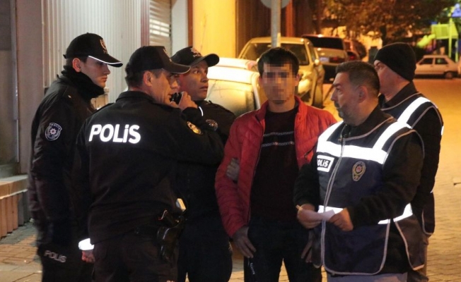 Denizli'de 65 Afganistan'lı gözaltına alındı