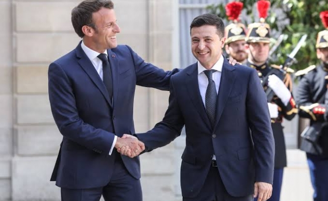 Macron, Rus gazetecileri azarladı