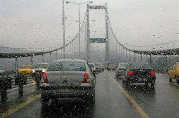 Meteoroloji'den şiddetli yağış uyarısı: Ulaşımda aksamalar yaşanabilir
