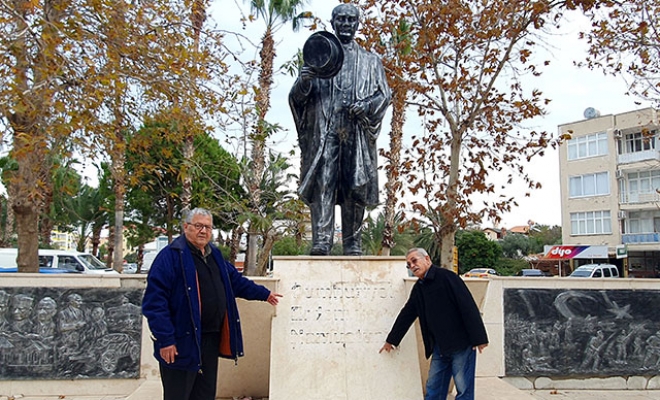 Atatürk anıtına çirkin saldırı!