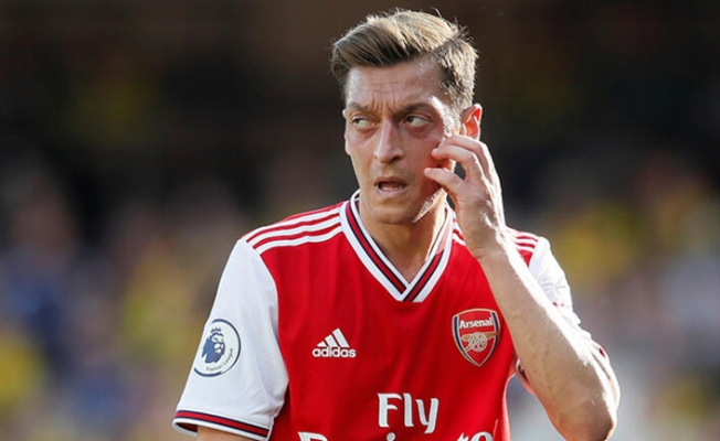 Mesut Özil’in maçları Çin’de yasaklandı