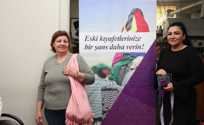 Kartallı Kadınlar, geri dönüşümü çantalarında taşıyor