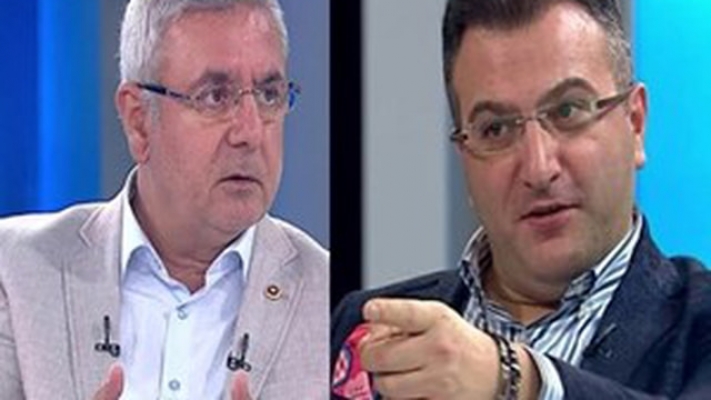 Mehmet Metiner'den Cem Küçük'e: Zaten yeterince korkağız
