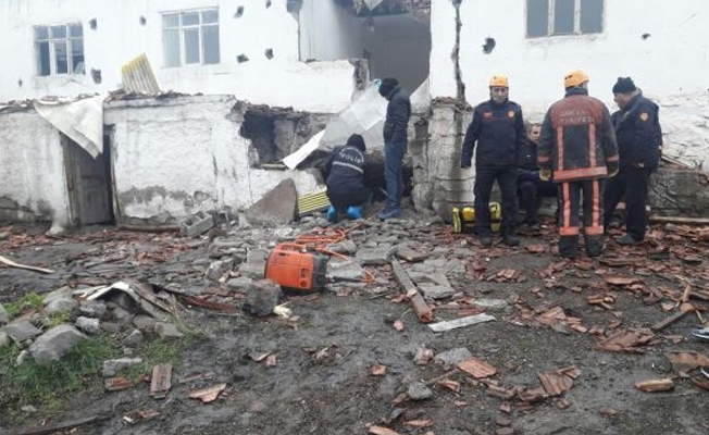 Gecekondunun duvarı çöktü: 1 ölü