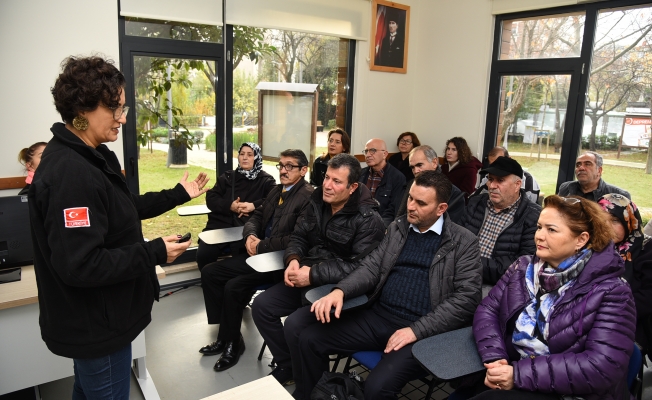 Görme engellilere deprem eğitimi