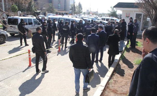Adliye karıştı: 3'ü polis, 6 yaralı