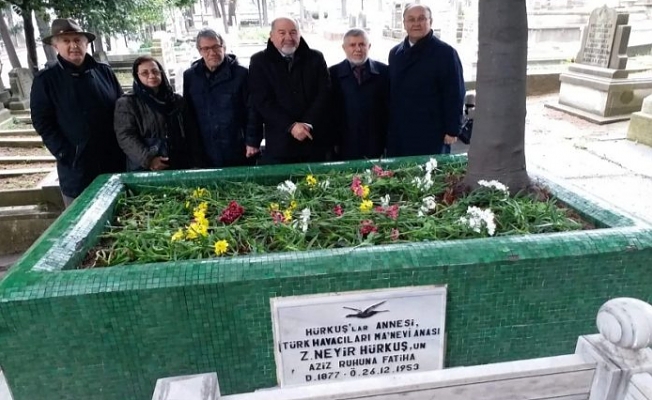 Vecihi Hürkuş’un annesi Kuşlu Mezarı başında anıldı