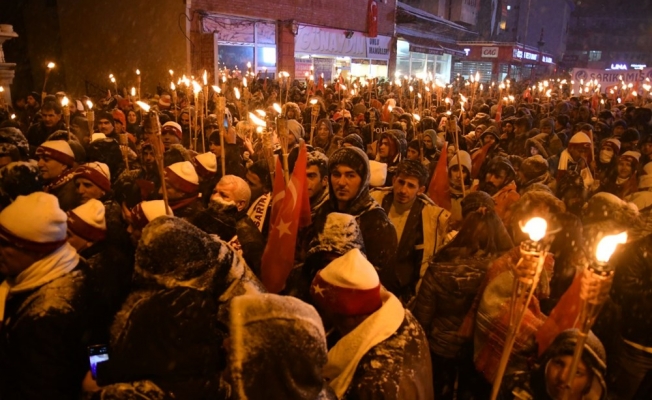 Sarıkamış Yürüyüşü'ne 10 bin kişi katıldı