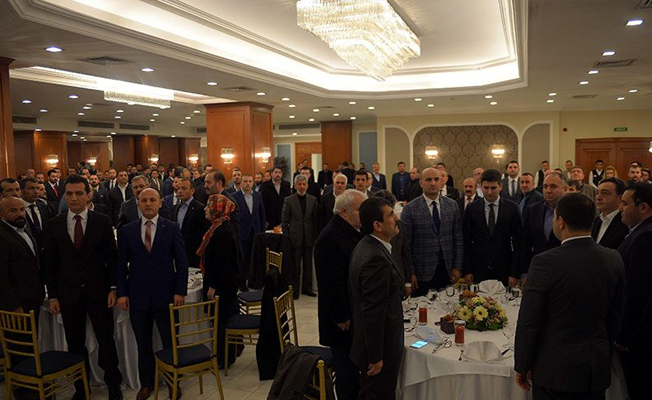 Ülkü Ocakları AKP'nin yolunda