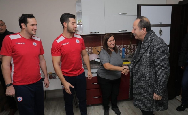 Edirne Belediye Başkanı engelleri kaldıran sporculara başarılar diledi