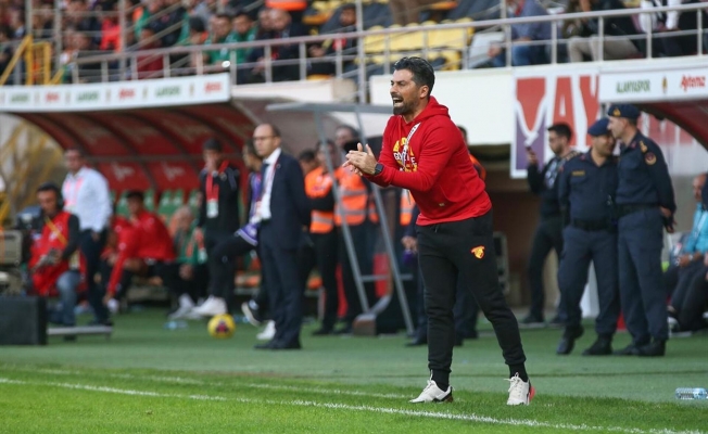 İlhan Palut'tan yıldızlara kesik